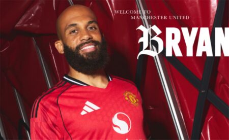 رسميًا | مانشستر يونايتد يعلن تعاقده مع مبيومو