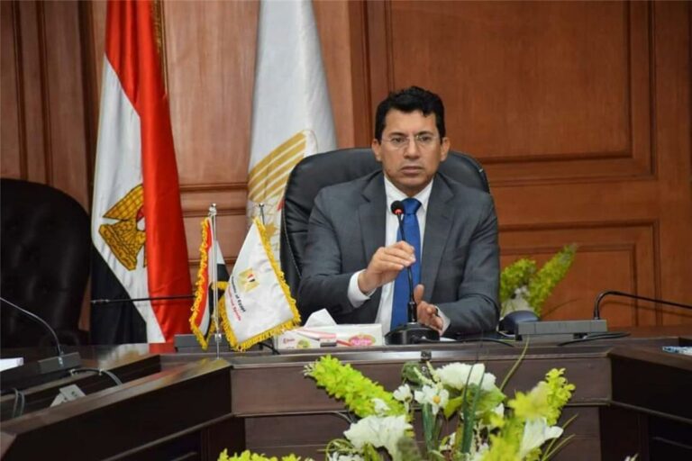 أشرف صبحي يوضح حقيقة خصخصة الأهلي والزمالك.. ويصرح: السوبر قد يُقام في مصر