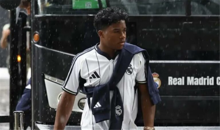 ماركا: إندريك أمام تحدي ريال مدريد لا تراجع ولا استسلام