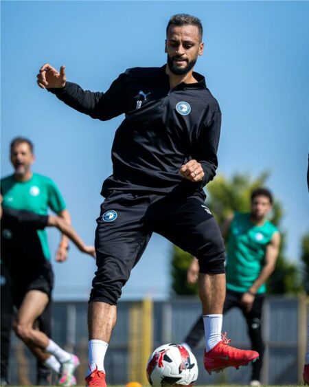 بعد التعافي من الارتجاج.. بيراميدز يعلن انضمام مروان حمدي لمعسكر تركيا بعد التعافي من الارتجاج.. بيراميدز يعلن انضمام مروان حمدي لمعسكر تركيا