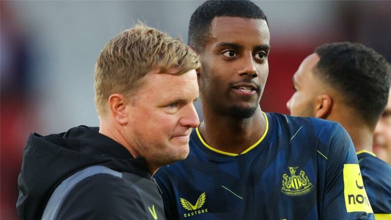 بسبب قاعدة بورنموث.. إيدي هاو يمنح الأمل لـ ليفربول في صفقة إيزاك