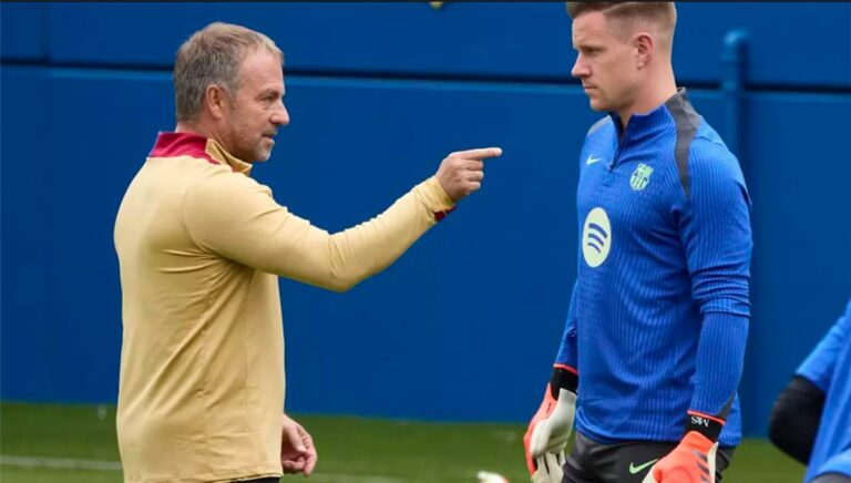 توتر صامت بين فليك وتير شتيجن.. ومدرب برشلونة يلقي الكرة في ملعب الإدارة