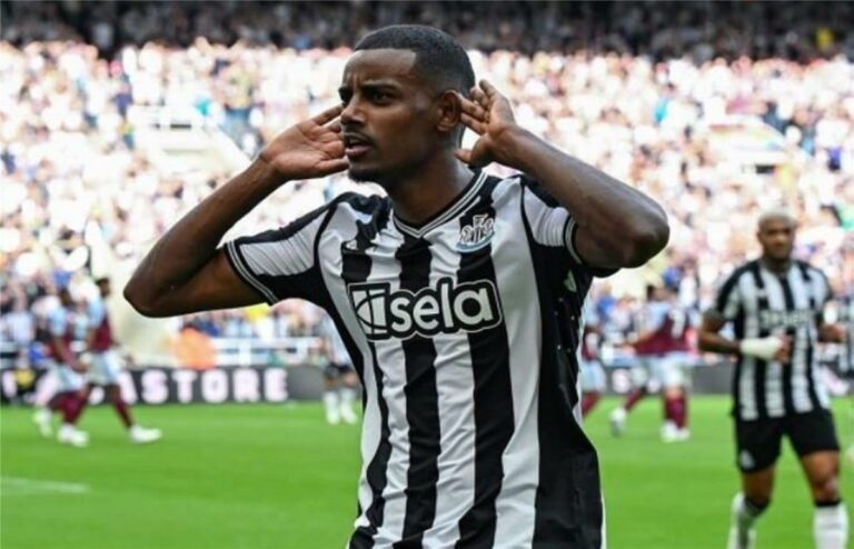 إيدي هاو يحسم الجدل بشأن عرض ليفربول لضم إيزاك