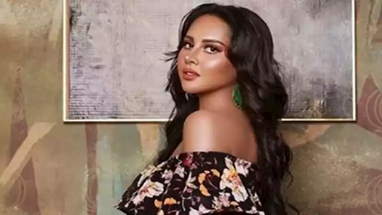 "فستان صيفي أنيق".. أحدث جلسة تصوير لـ ياسمين رئيس والجمهور يعلق "فستان صيفي أنيق".. أحدث جلسة تصوير لـ ياسمين رئيس والجمهور يعلق