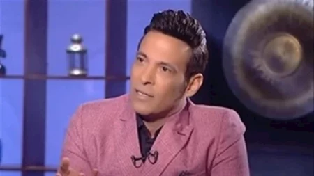 سعد الصغير ينشر صورًا تجمعه بزوجته وأبنائه من حفل زفاف ابنة شقيقته