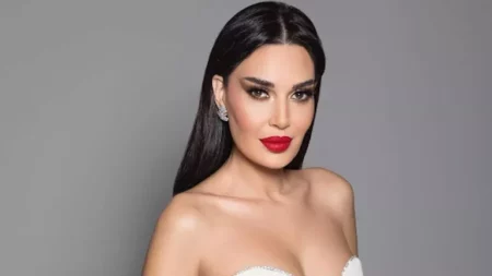 فستان جريء.. سيرين عبد النور تتألق بـ "قصة حورية البحر" فستان جريء.. سيرين عبد النور تتألق بـ "قصة حورية البحر"