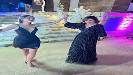 بالصور | إلهام شاهين ترقص مع إلهام صافي الدين وتعلق: "أمورتي الحلوة بقت طعمة" بالصور | إلهام شاهين ترقص مع إلهام صافي الدين وتعلق: "أمورتي الحلوة بقت طعمة"