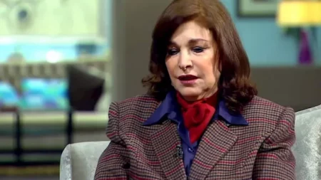 نادية رشاد عن ارتداء الحجاب: "أنا مش صغيرة علشان أثير فتنة حد"