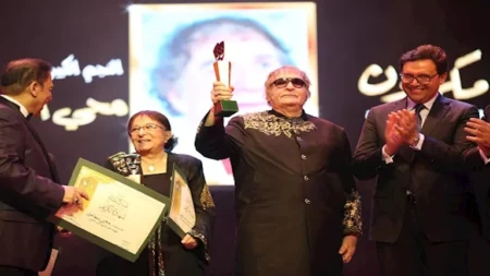 المهرجان القومي للمسرح المصري يكرم عدد من نجوم الفن- صور