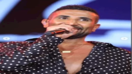 "يشبه ملابس النساء".. مصممة أزياء تعلق على إطلالة أحمد سعد - 10 صور