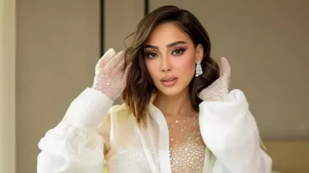 وسط الطبيعة والجبال.. أحدث جلسة تصوير جريئة لـ بسمة بوسيل في سويسرا وسط الطبيعة والجبال.. أحدث جلسة تصوير جريئة لـ بسمة بوسيل في سويسرا