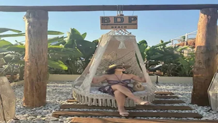 بإطلالة جريئة.. هدى الإتربي تستمتع بإجازة الصيف والجمهور:"خسيتي" (صور) بإطلالة جريئة.. هدى الإتربي تستمتع بإجازة الصيف والجمهور:"خسيتي" (صور)