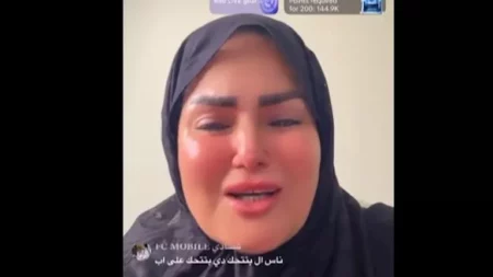 سما المصري تنهار بالبكاء وتعلن ارتداء الحجاب:"شيلوا كل صوري بجسمي" (فيديو)