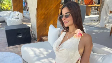 بـ"ضهر مكشوف".. رانيا منصور تخطف الأنظار بإطلالة جريئة بـ"ضهر مكشوف".. رانيا منصور تخطف الأنظار بإطلالة جريئة