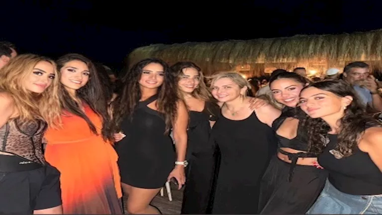 بحضور نجوم ومشاهير.. زينة ترقص في حفل غنائي بالساحل (صور) بحضور نجوم ومشاهير.. زينة ترقص في حفل غنائي بالساحل (صور)