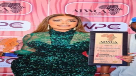 جمالها لافت.. 16 صوره لملكة جمال العام الأكثر تأثيرا لعام 2025