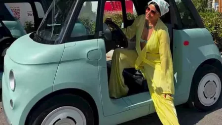 "هربوا من حر الصيف".. 25 صورة للنجمات في الساحل الشمالي