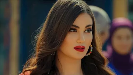 هدى الإتربي بإطلالة جريئة.. ما سر ارتدائها اللون الأسود؟