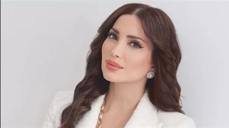 بفستان جريء وقصير.. 10 صور ومعلومات عن إطلالة نسرين طافش