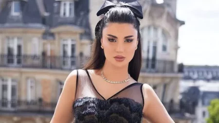 هدى الإتربي بفستان جريء.. لماذا الأبيض القصير؟ هدى الإتربي بفستان جريء.. لماذا الأبيض القصير؟