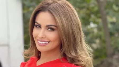 "شورت جينز قصير".. كيف نسقت مي سليم إطلالتها الجريئة؟