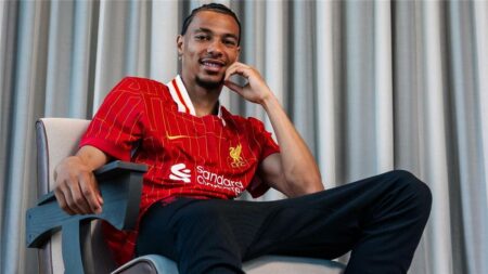 ليفربول يعلن أرقام قمصان لاعبيه الجدد الموسم المقبل