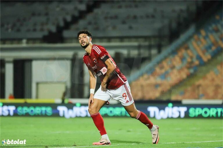 وسام أبو علي يحسم الجدل بشأن أنباء فشل قيده في الدوري الأمريكي.. وعرض بيراميدز