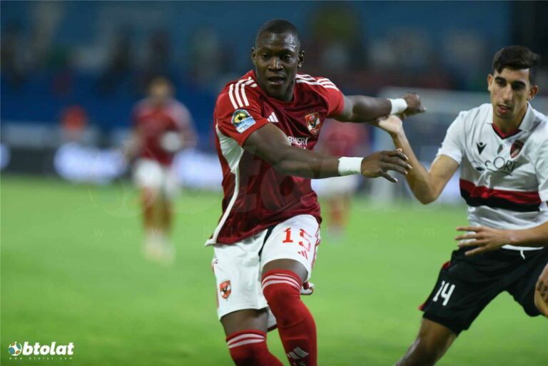 مدرب منتخب مالي يوضح حقيقة تواصله مع ديانج بشأن مصيره مع الأهلي