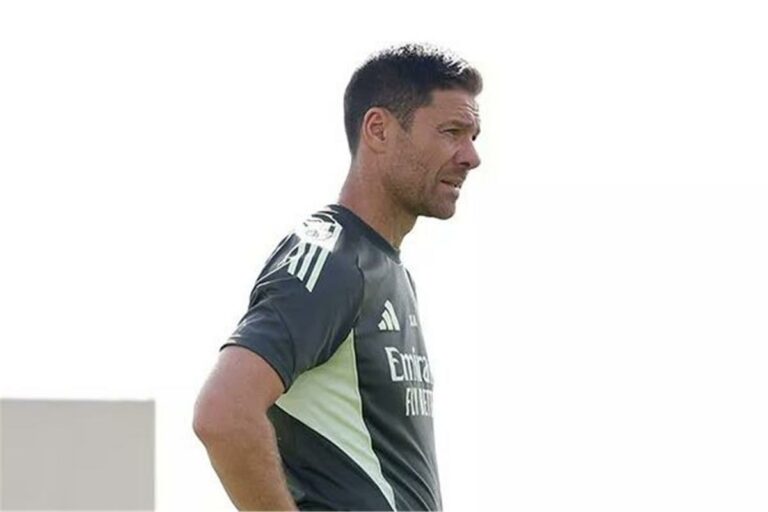 حل وحيد أمام ريال مدريد لتأجيل مباراة أوساسونا في افتتاح الدوري الإسباني حل وحيد أمام ريال مدريد لتأجيل مباراة أوساسونا في افتتاح الدوري الإسباني