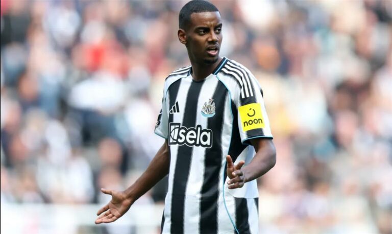 خطوة مثيرة للجدل من نيوكاسل تجاه إيزاك بعد مفاوضات ليفربول