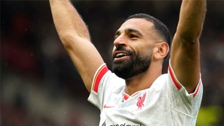 تقارير: محمد صلاح وراء توقيع مانشستر يونايتد مع صفقة هجومية تقارير: محمد صلاح وراء توقيع مانشستر يونايتد مع صفقة هجومية