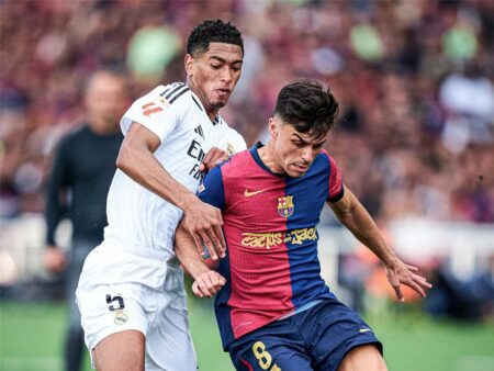 بيدري يوضح صدمة ميسي في برشلونة.. ويصرح: اللعب ضد بيلينجهام صعب للغاية بيدري يوضح صدمة ميسي في برشلونة.. ويصرح: اللعب ضد بيلينجهام صعب للغاية