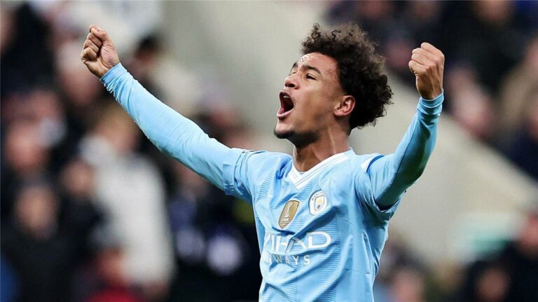 أوسكار بوب يقيم تعاقدات مانشستر سيتي الجديدة: لاعبون رائعون