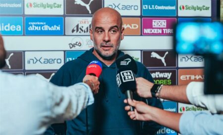 جوارديولا يكشف موقفه من ضم صفقات جديدة لـ مانشستر سيتي