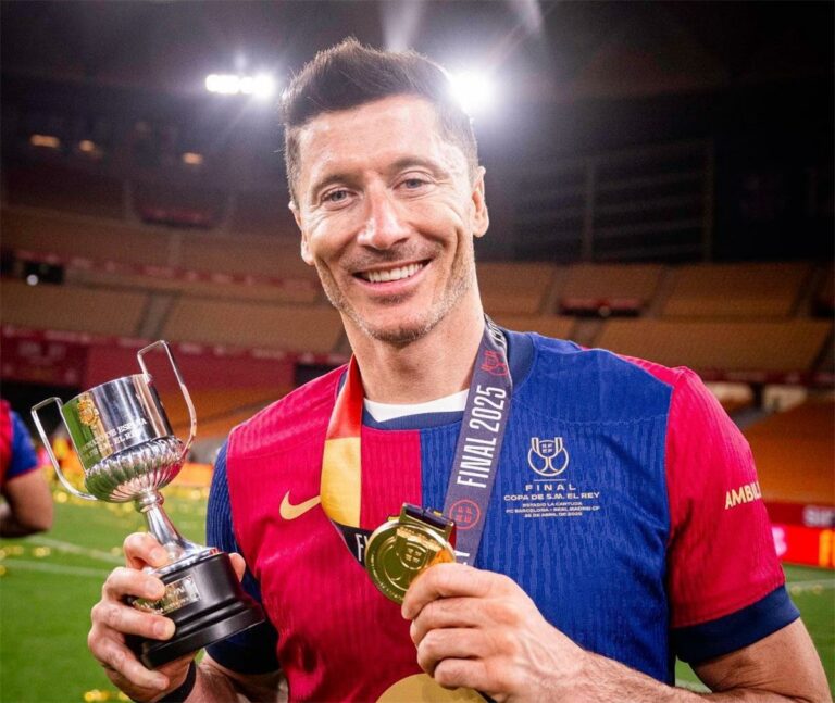 وكيل ليفاندوفسكي يحسم الجدل حول إمكانية رحيله إلى الدوري السعودي