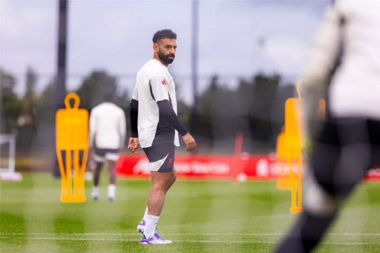 نونيز يرد على رسالة محمد صلاح بعد رحيله للهلال السعودي