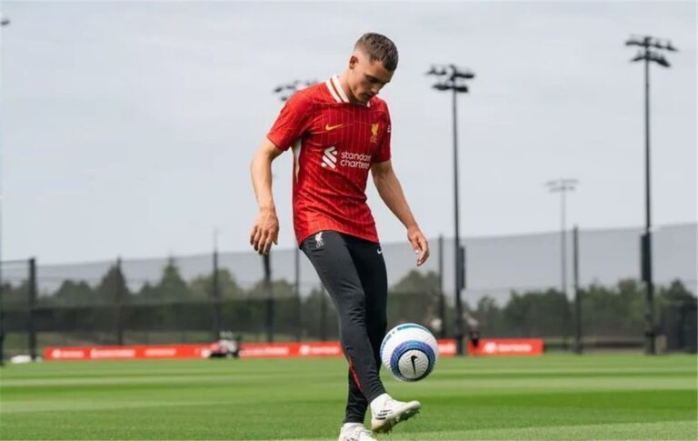 سلوت يحدد ما يحتاجه فيرتز للوصول لمستوى صلاح وميسي ورونالدو