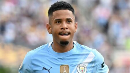 مانشستر سيتي يرد على عرض توتنهام لشراء سافينيو بـ 70 مليون يورو مانشستر سيتي يرد على عرض توتنهام لشراء سافينيو بـ 70 مليون يورو