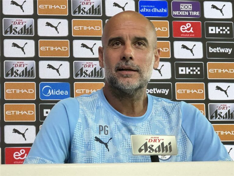 قد نكون أسوأ.. جوارديولا يثير قلق جمهور مانشستر سيتي حول وضع الفريق في الموسم الجديد