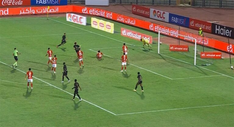 فيديو | بخطأ فادح من شوبير.. محمد فخري يسجل هدف فاركو الأول أمام الأهلي