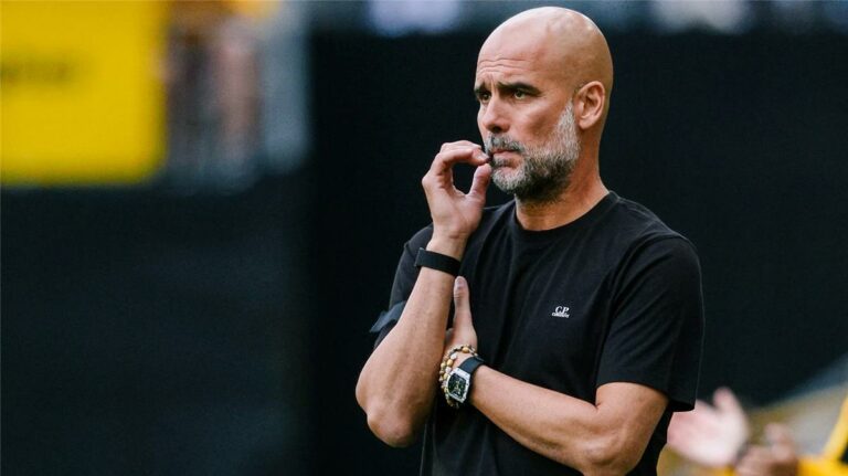 جوارديولا يرفض الإجابة على سؤال مصيري ويشيد بلاعب مانشستر سيتي: مؤثر منذ يومه الأول