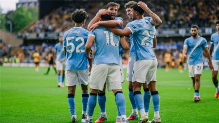 جوهرة مانشستر سيتي يتلقى عرضًا من بوروسيا دورتموند جوهرة مانشستر سيتي يتلقى عرضًا من بوروسيا دورتموند