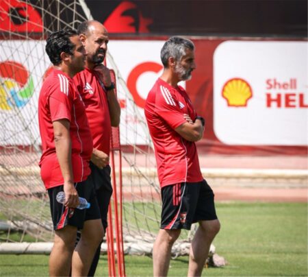 مدرب الأهلي يوضح سبب تطور أداء زيزو مع الأهلي مؤخرًا وموقف أحمد عبد القادر مدرب الأهلي يوضح سبب تطور أداء زيزو مع الأهلي مؤخرًا وموقف أحمد عبد القادر