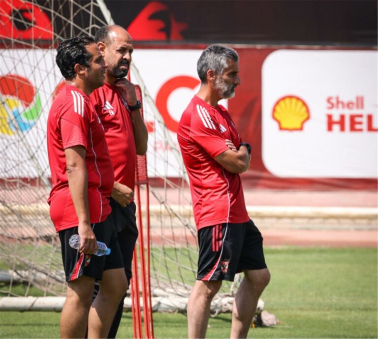 مدرب الأهلي يوضح سبب تطور أداء زيزو مع الأهلي مؤخرًا وموقف أحمد عبد القادر مدرب الأهلي يوضح سبب تطور أداء زيزو مع الأهلي مؤخرًا وموقف أحمد عبد القادر