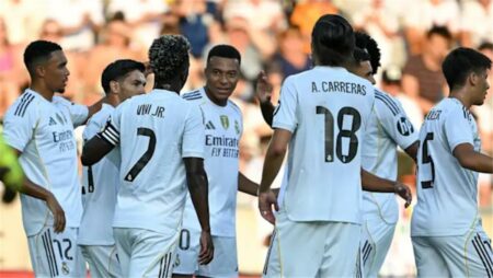 لاعب ريال مدريد الجديد مهدد بالغياب عن مباراة أوساسونا لاعب ريال مدريد الجديد مهدد بالغياب عن مباراة أوساسونا