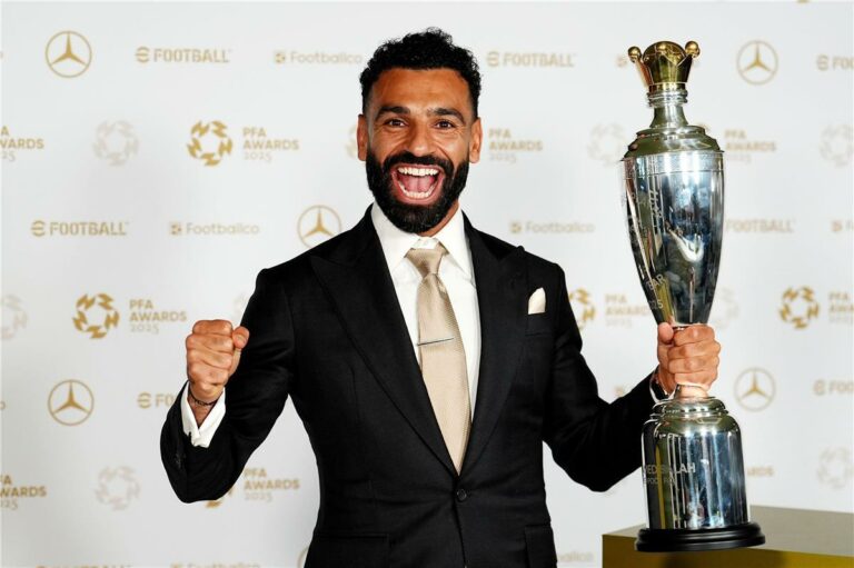 تاريخي.. محمد صلاح يتلقى تهنئة خاصة من لاعب ريال مدريد