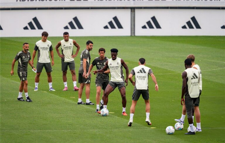 ريال مدريد يسعى لضم صفقة أخيرة في انتقالات الصيف ريال مدريد يسعى لضم صفقة أخيرة في انتقالات الصيف