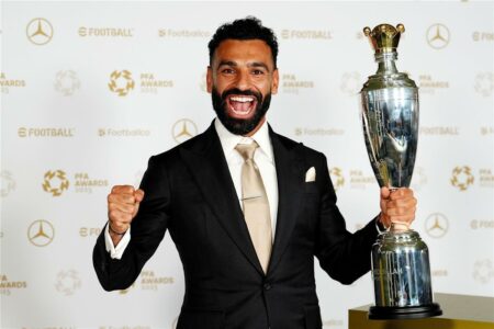 ديلي ميل تقارنه بـ هنري.. هل أصبح محمد صلاح أفضل لاعب في تاريخ الدوري الإنجليزي؟ ديلي ميل تقارنه بـ هنري.. هل أصبح محمد صلاح أفضل لاعب في تاريخ الدوري الإنجليزي؟