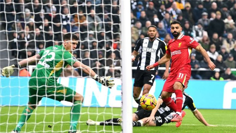محمد صلاح ينتظر إنجازًا مثيرًا في مباراة ليفربول ونيوكاسل يونايتد
