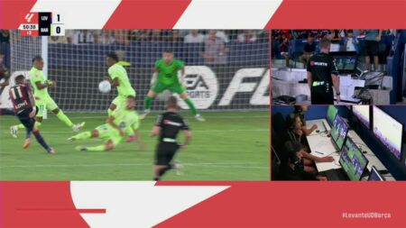 حكم إسباني سابق يوضح مدى صحة ضربة جزاء ليفانتي المثيرة للجدل أمام برشلونة.. وعلاقتها بـ تشواميني حكم إسباني سابق يوضح مدى صحة ضربة جزاء ليفانتي المثيرة للجدل أمام برشلونة.. وعلاقتها بـ تشواميني